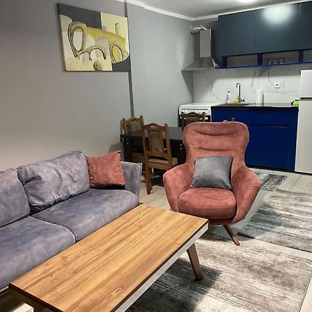 Sunny Prishtina Apartment 프리슈티나 외부 사진