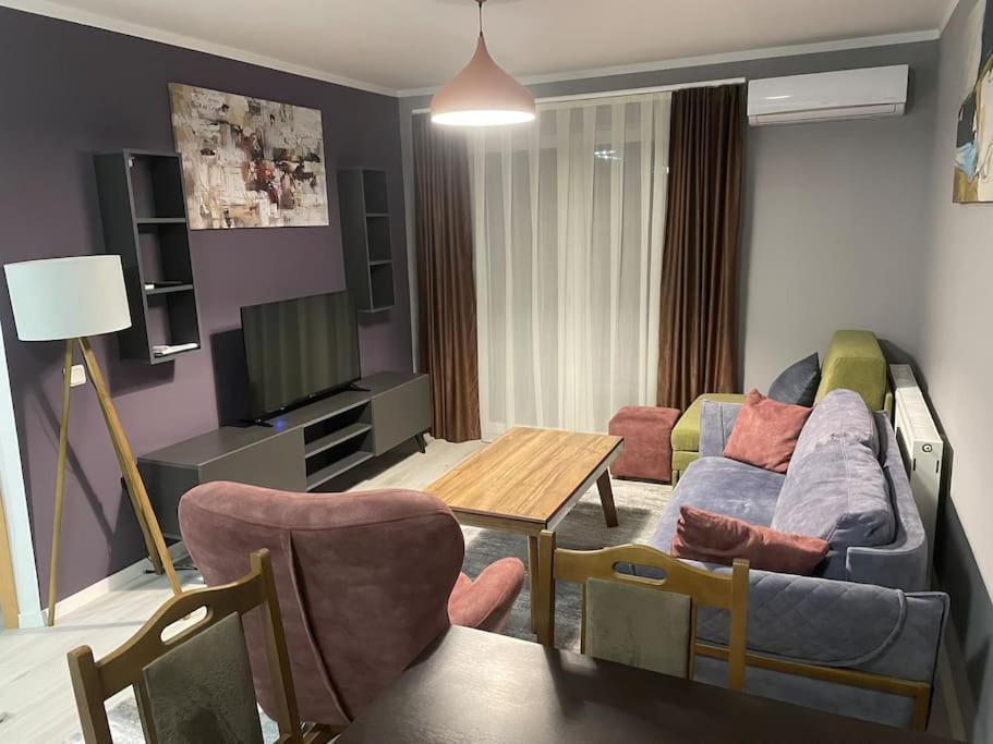 Sunny Prishtina Apartment 프리슈티나 외부 사진